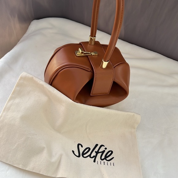 Dumpling Bag! Super cute Super Fun! - Picture 9 of 9